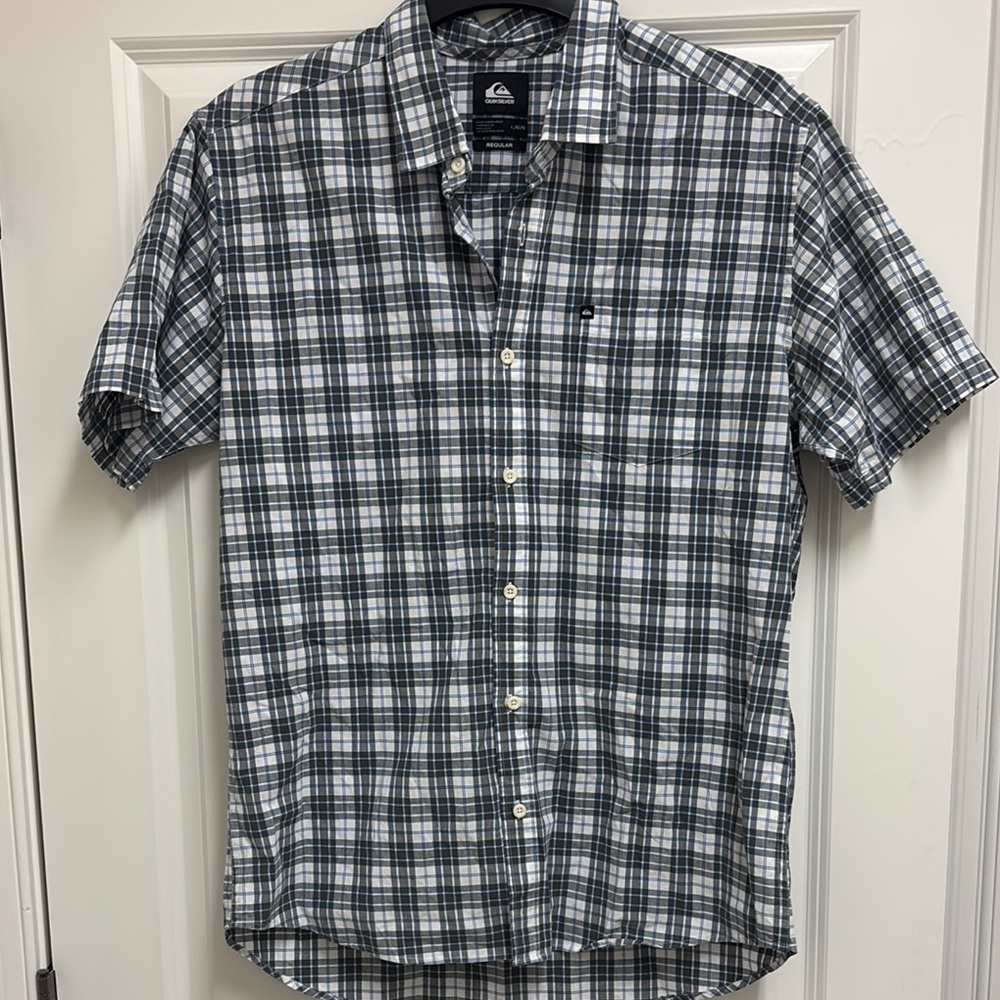 Quiksilver Gray and White Casual Button Down Shirt
